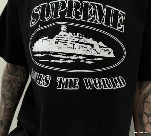 WORLD TEE Devil's XL TEE CORTEIZ S L M THE Short RULE FW23 Black Sleeve Printed Island 1010